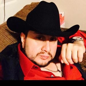 Meet your Posher, Adalberto